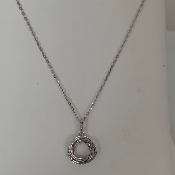 Sterling Silver 925 Interlocking Circle Pendant Necklace | Minimalist Adjustable - Picture 5 of 7